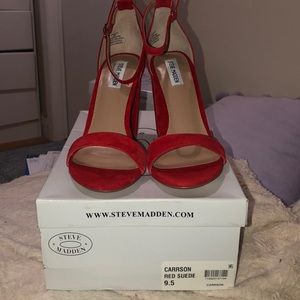 🎉NEW W/ BOX🎉 STEVE MADDEN CARRSON BLOCK HEELS